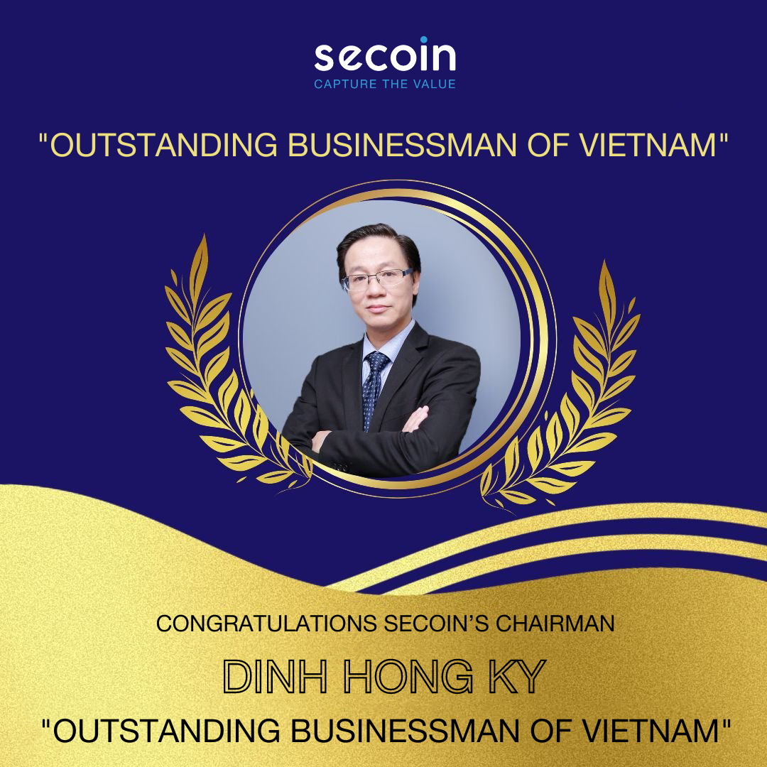 MR. DINH HONG KY – SECOIN’S CHAIRMAN IS HONORED TO RECEIVE THE AWARD 