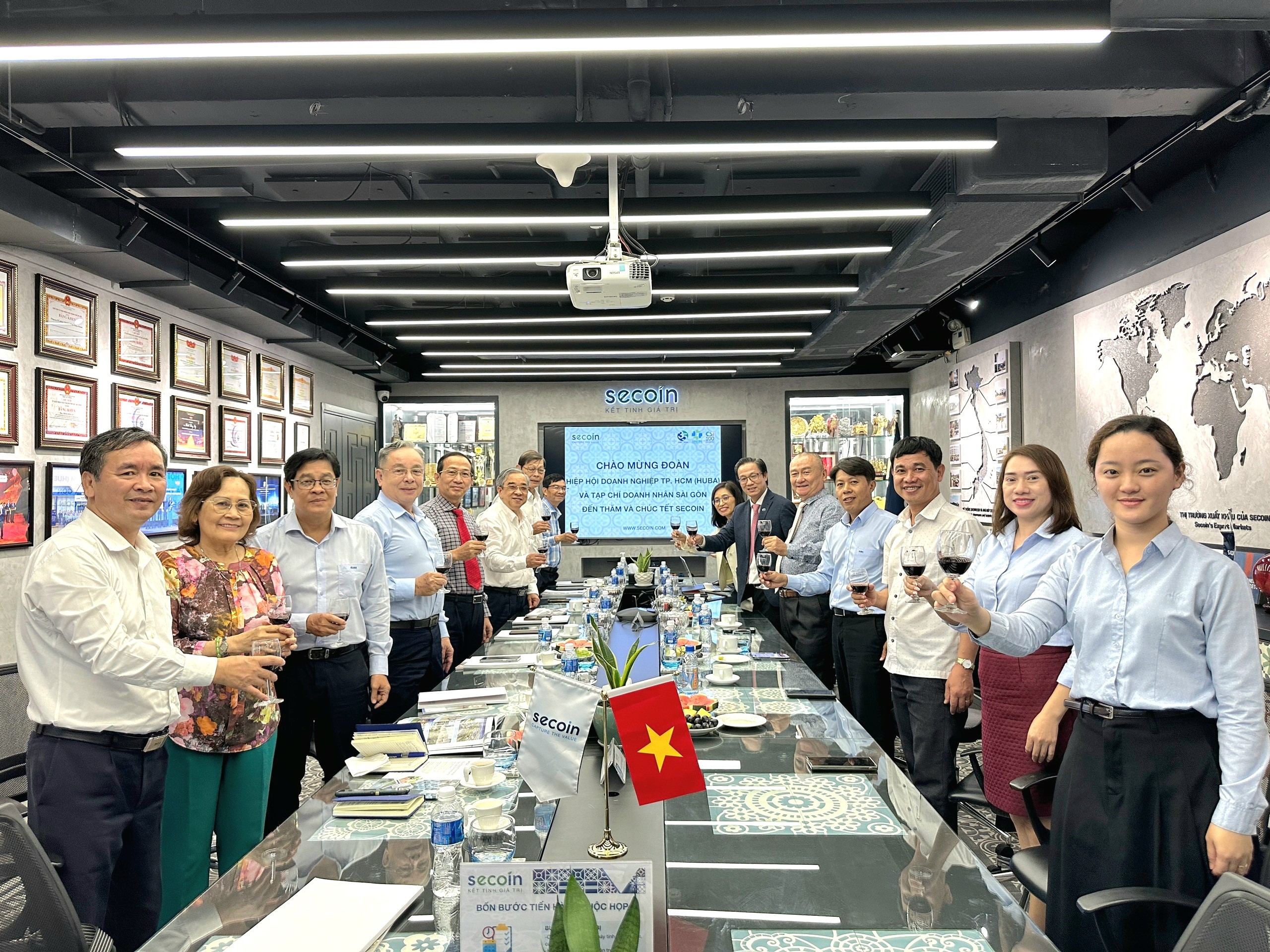 Hiệp hội Doanh nghiệp TP. HCM (HUBA) và Tạp chí Doanh nhân Sài Gòn thăm và chúc Tết Secoin