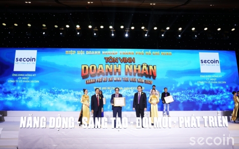 CHÚC MỪNG ÔNG ĐINH HỒNG KỲ NHẬN DANH HIỆU DOANH NHÂN TIÊU BIỂU TP. HCM NĂM 2020