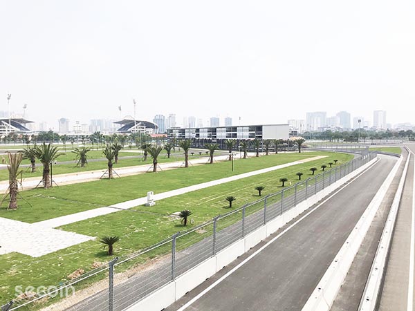 Gạch Terrazzo và gạch trồng cỏ Secoin tại Trường đua F1