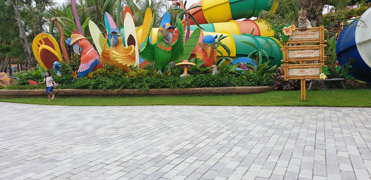 Gạch nghệ thuật ngoài trời Secoin tại VinWonders - Vinpearl Phú Quốc